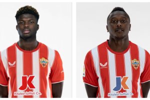 Touré y Sadiq, delanteros muy diferentes.