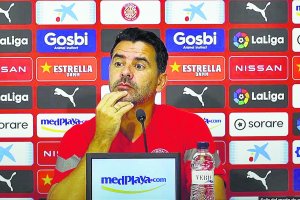 Míchel en la rueda de prensa previa al encuentro del Mediterráneo.