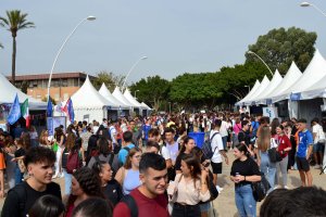 La jornada de bienvenida de la UAL ha sido un éxito de participación.