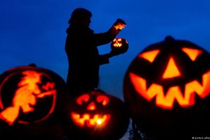 Roquetas de Mar prepara su noche más divertida y terrorífica del año.