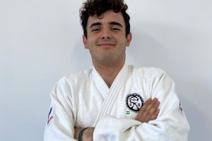 Juan Manuel Castro se hace con el cinturón Negro en Cádiz.