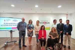 Foto de familia de las asociaciones e instituciones que están trabajando en este plan