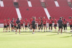 Charla de Rubi para preparar la visita de este sábado al Camp Nou.
