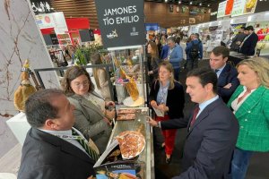 En la provincia de Almería podemos presumir de tener unos amplios y ricos jamones, que nada tienen que envidiar a los de otras comunidades.