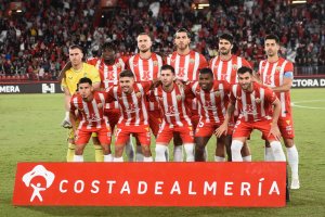 El once rojiblanco que sumó la cuarta victoria consecutiva en el Mediterráneo.