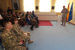 Representantes de las fuerzas armadas ucranias (Foto: Defensa)