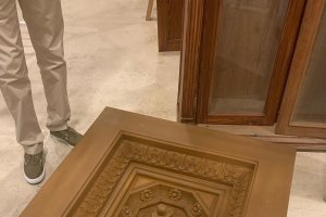 Cáscara de almendras para un artesonado ‘muy noble’.