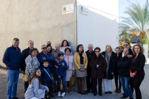 Asistentes a la inauguración de las vías.