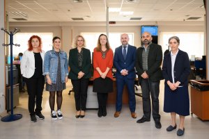 Mar Panizo, Tamara Gerónimo, Conchi Parra, Antonia S. Villanueva, Francisco Andrés Álvarez, Valentín Sola y la hermana Dolores Berenguel, en LA 