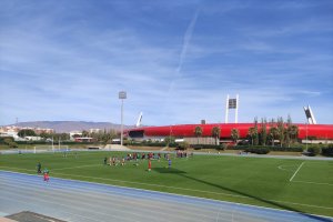 El partido se jugaría en el campo Anexo del Estadio de los Juegos Mediterráneos.