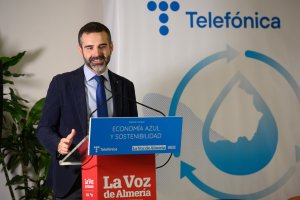 El consejero inaugura el coloquio ‘Economía Azul y Sostenibilidad’.