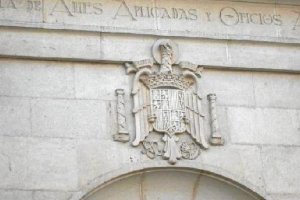 Escudo de la Escuela de Arte.