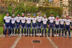 El equipo de la Costa Tropical posa al completo.