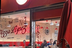 Cuarto local de Pizza López, ubicado este último en Aguadulce.