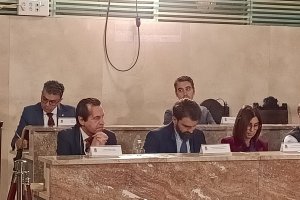 Ubicación actual de Rafael Burgos, portavoz de Cs y Miguel Cazorla, concejal no adscrito