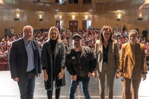 El Langui dio la conferencia en la Escuela Municipal de Música de El Parador.