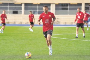 Luis Suárez ha llegado para jugar pero debe esperar al 8 de enero.