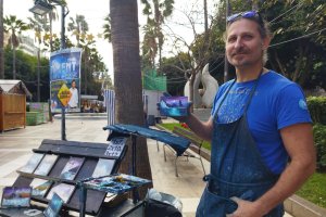 Leo Toledo, en la Rambla de Almería. Foto: Daría Zelenska