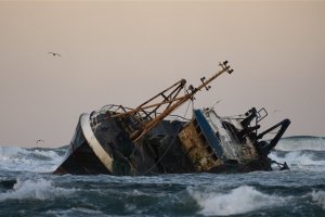 Naufragio del mercante \'Sea Carrier\'.