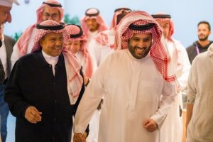 El presidente Turki es feliz con su Almería en la Liga de las Estrellas.