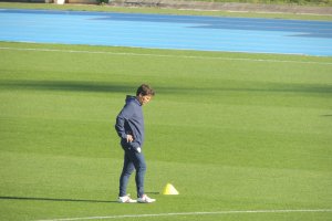 Rubi en el campo Anexo este lunes en el primer entrenamiento de la semana.