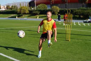 Rodrigo Ely en el campo Anexo.