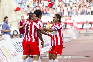 Celebrando el gol de Ulloa en el que sería su último partido con el Almería.