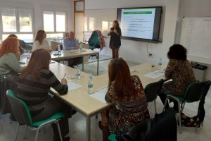 Imagen de la mesa técnica celebrada en el CRN de Piedra Natural Escuela del Mármol.