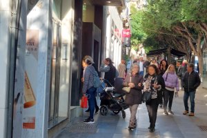 Comercios en el centro de Almería.