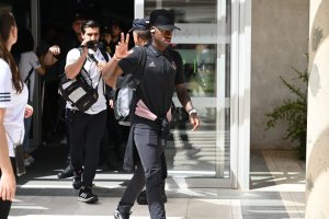 Menuda fiesta hubo el domingo en la ciudad con la llegada del Real Madrid de Vinicius.