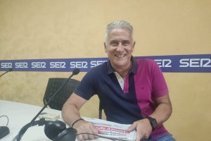 En los estudios de la Cadena SER con LA VOZ.