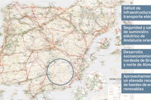 Mapa que muestra el vacío de equipamientos en una amplia zona de Almería y Granada