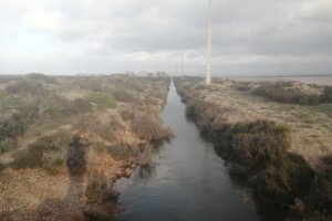 Ya se puede ver el agua correr por el canal.
