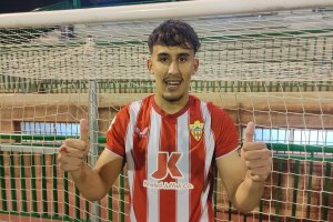 Rachad marcó los dos goles ante el Elche.