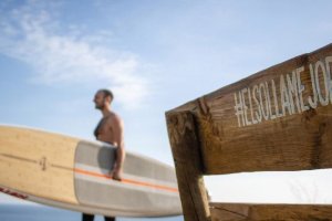 Imagen promocional de la campaña de Cuevas del Almanzora en FITUR.