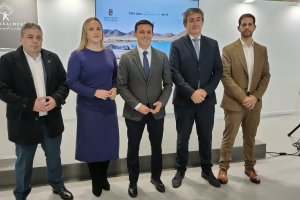 El Ayuntamiento de Adra presentó su campaña \'Descúbrete feliz\'.