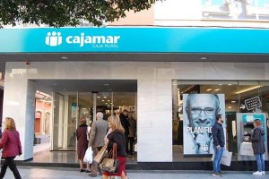 Los servicios de Cajamar vuelven, poco a poco, a la normalidad