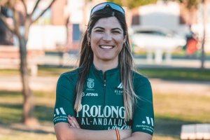 Alba Frías ha dado el salto al ciclismo profesional.
