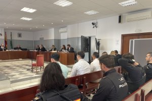 Los acusados en el inicio del juicio