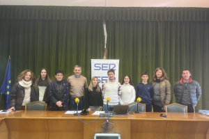 Invitados y asistentes al Hoy por Hoy en Los Gallardos.