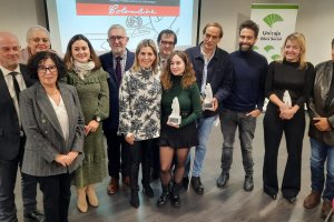 Premiados, organizadores y patrocinadores del Premio Internacional de Periodismo \'Colombine\'.