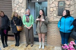 María José, tras la inauguración del negocio de belleza y estética que ha abierto con su madre en Laujar.