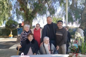 Isabel Ponce ha cumplido 100 años y lo ha celebrado por todo lo alto.