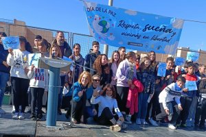 Conmemoración del Día Escolar de la No Violencia y la Paz en Campohermoso.