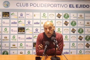 David Cabello, entrenador del Poli El Ejido.