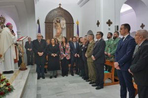 Autoridades y vecinos han participado en el acto de inauguración.
