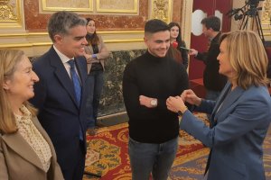 Joaquín Serrano junto a Pilar Alegría, Ana Mato y Vicente Azpitarte.