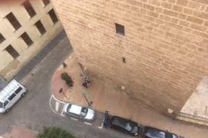 Lugar que ocuparon los contenedores junto a la Seo y que ha vuelto a quedar libre de desperdicios.