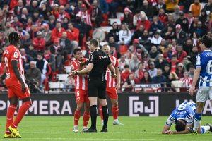 Alberola Rojas recrimina a Robertone una entrada.