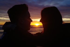 Nace una asociación para buscar pareja en Almería.